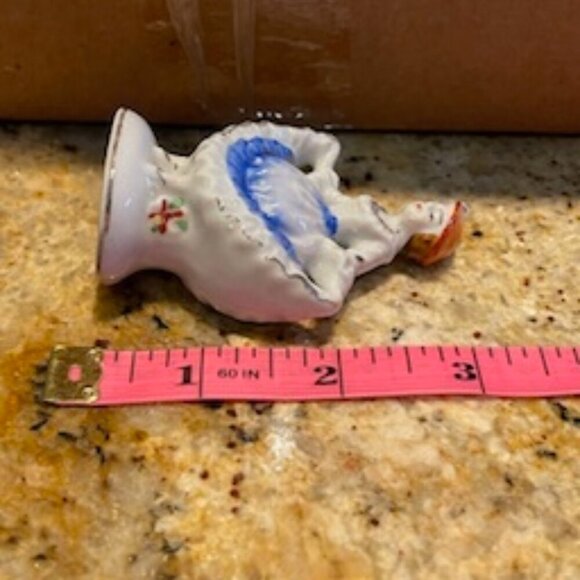 Vintage Miniature Victorian Ladies Figurines, Made in Occupied Japan, - Picture 6 of 7